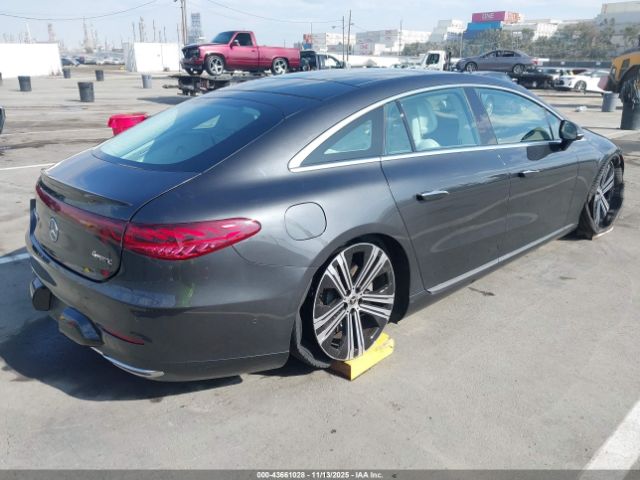 Mercedes-Benz EQS 4matic Image 3