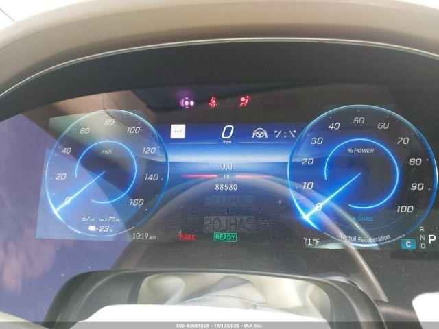 Mercedes-Benz EQS 4matic Image 17