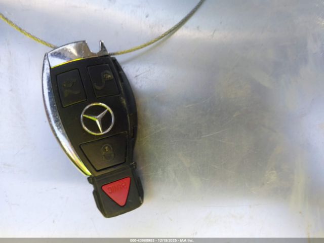 Mercedes-Benz E-Class Image 3