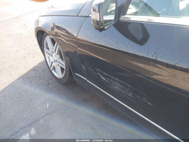 Mercedes-Benz E-Class Image 2