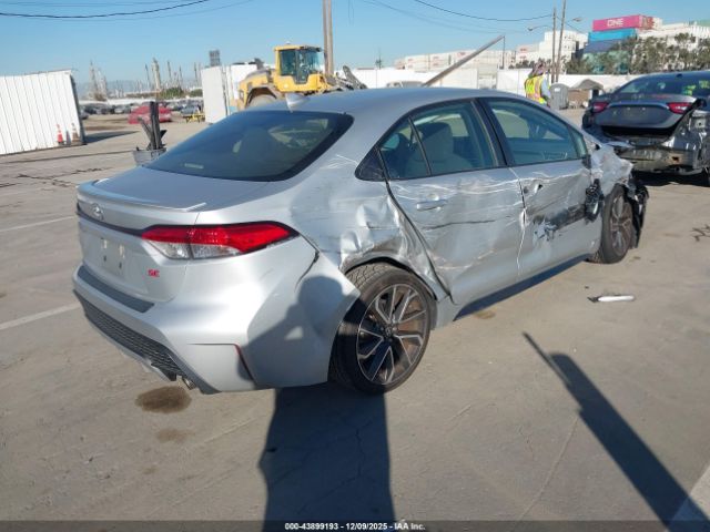 Toyota Corolla Se Image 13