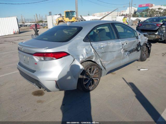 Toyota Corolla Se Image 13