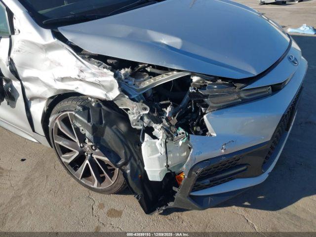 Toyota Corolla Se Image 16