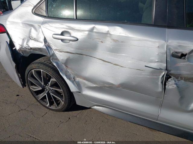 Toyota Corolla Se Image 3