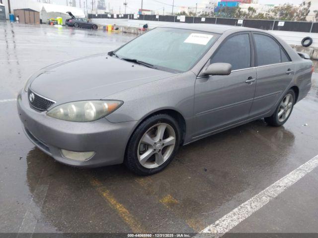 Toyota Camry Se V6 Image 5