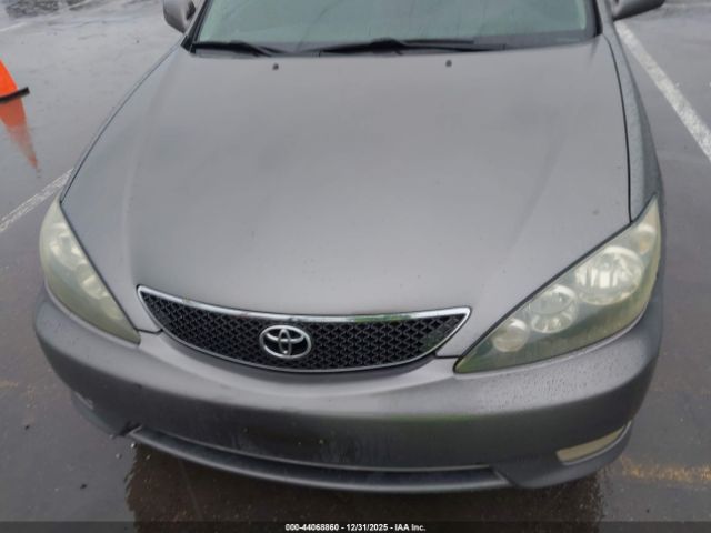 Toyota Camry Se V6 Image 4