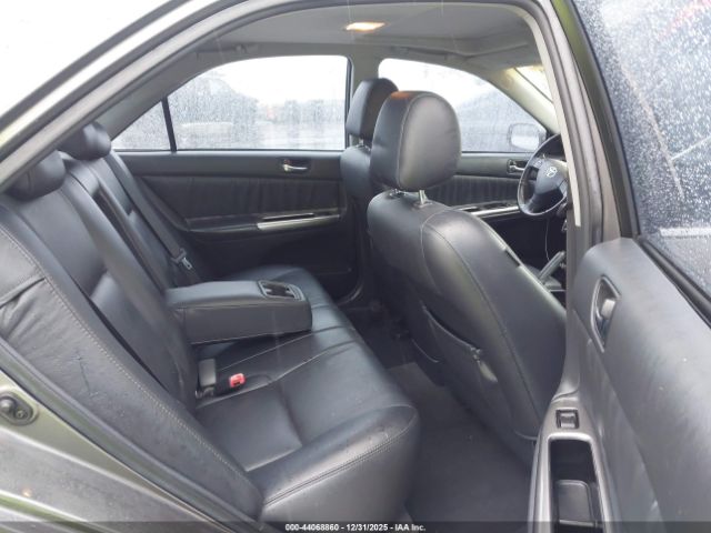 Toyota Camry Se V6 Image 9