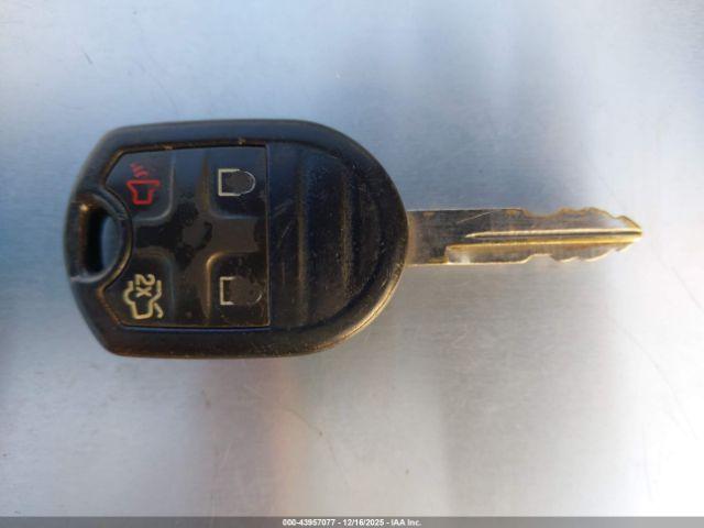 Ford Mustang V6 Premium Image 9