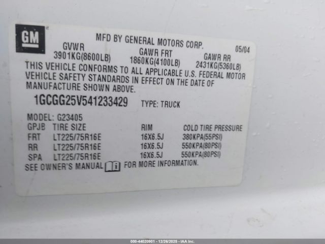 Chevrolet Express Image 3