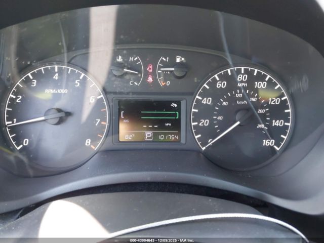 Nissan Sentra S Image 5