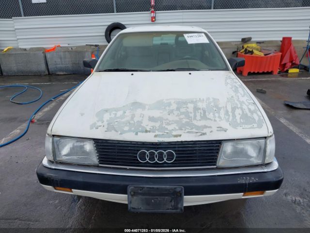 Audi 100 Image 11