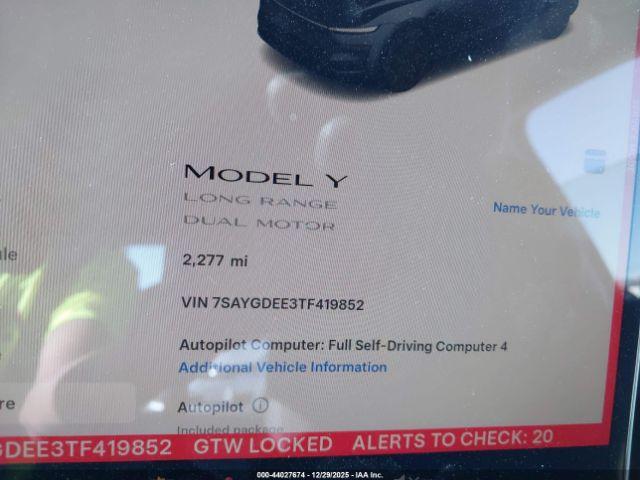 Tesla Model Y Image 14