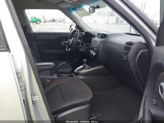 Kia Soul Image 2
