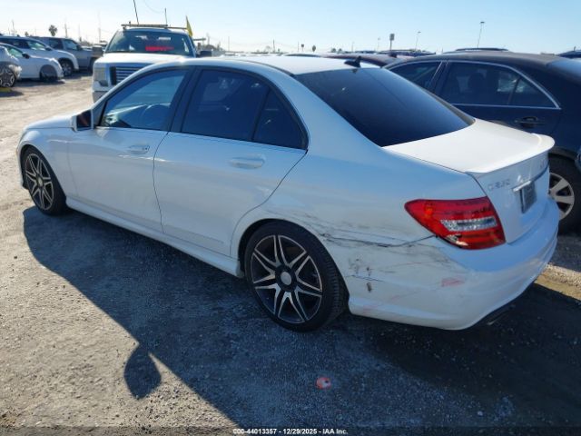 Mercedes-Benz C-Class Sport Image 6