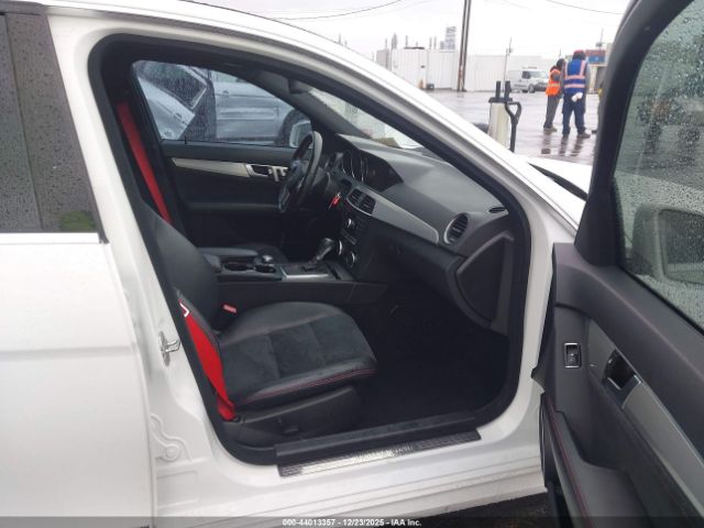 Mercedes-Benz C-Class Sport Image 4