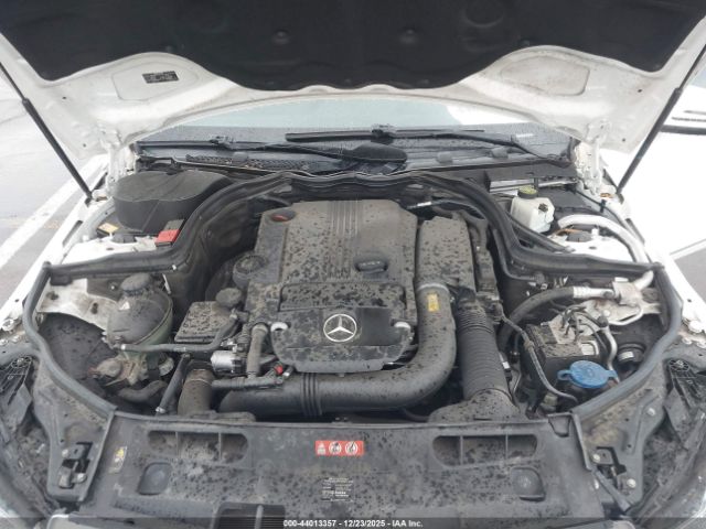 Mercedes-Benz C-Class Sport Image 11