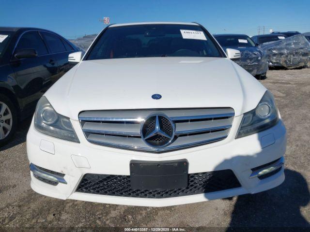 Mercedes-Benz C-Class Sport Image 10