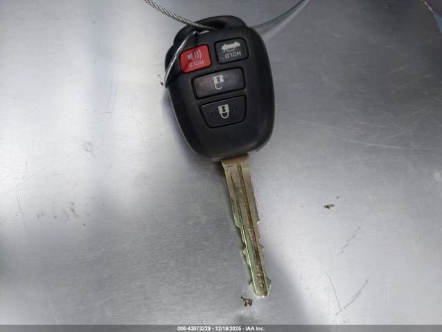 Toyota Corolla Le Image 11