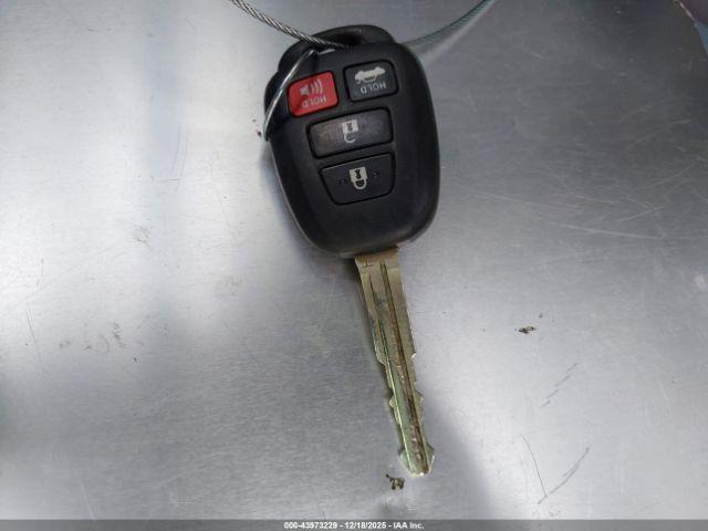 Toyota Corolla Le Image 11