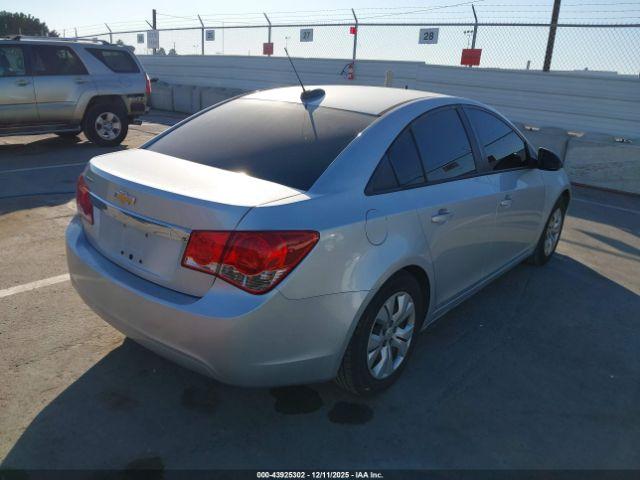 Chevrolet Cruze Ls Auto Image 6