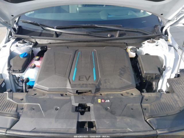 Hyundai Ioniq Limited Image 5