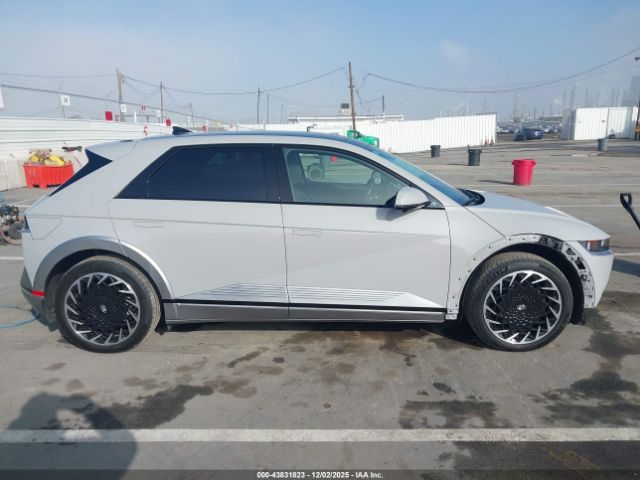 Hyundai Ioniq Limited Image 18