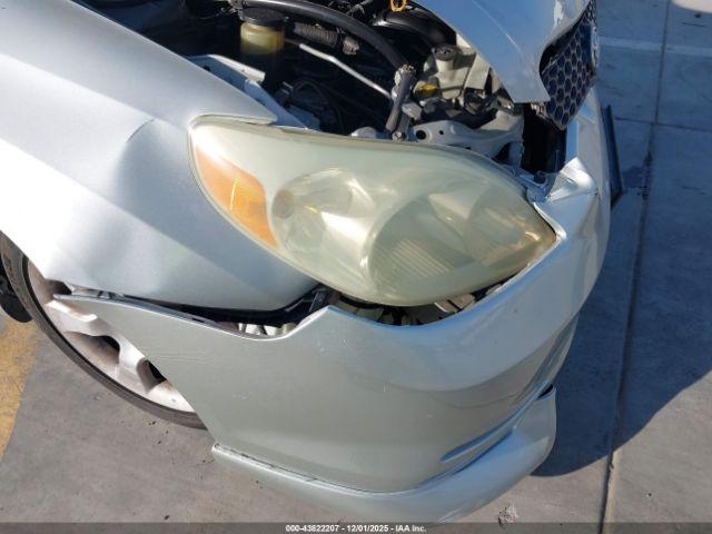 Toyota Matrix Xr Image 13