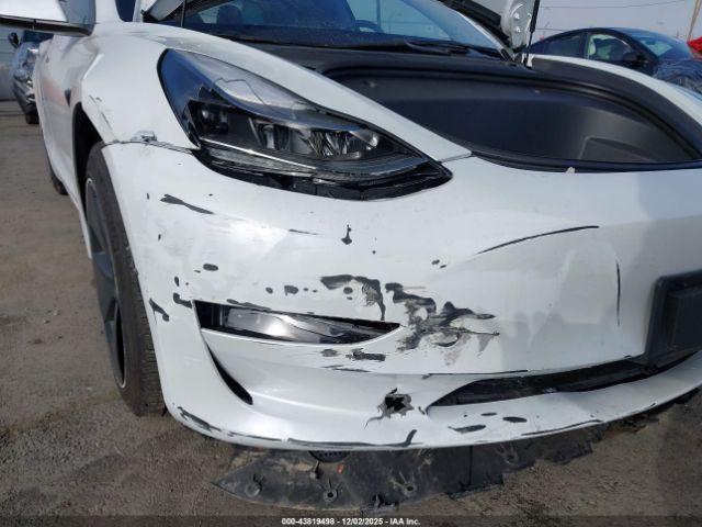 Tesla Model 3 Rear-wheel Drive Image 15