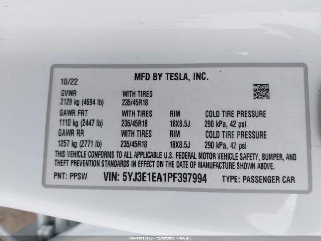 Tesla Model 3 Rear-wheel Drive Image 7