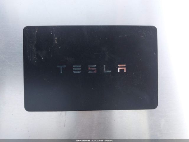 Tesla Model 3 Rear-wheel Drive Image 8