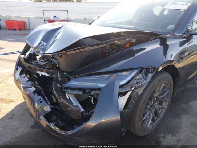 Tesla Model 3 Image 2