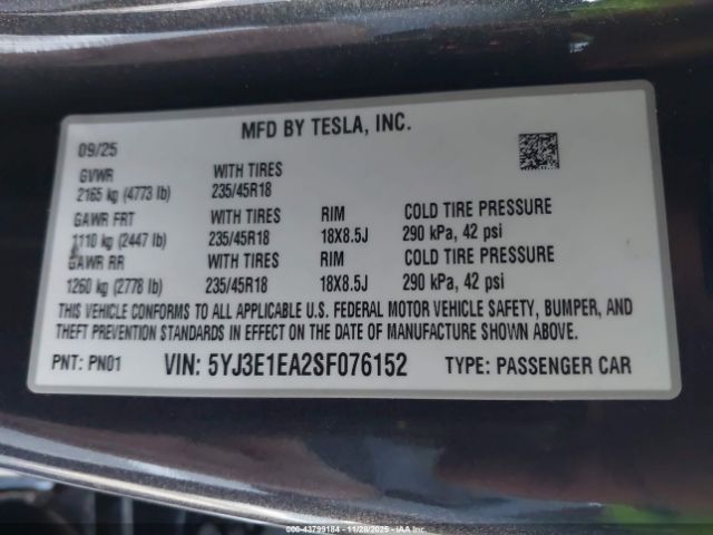 Tesla Model 3 Image 6