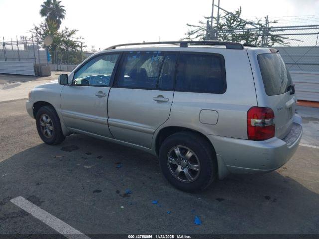 Toyota Highlander V6 Image 7