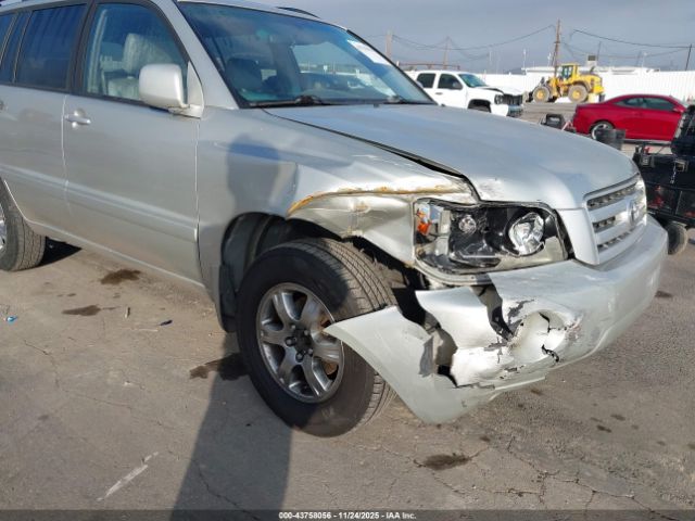 Toyota Highlander V6 Image 8