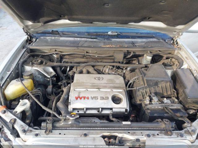 Toyota Highlander V6 Image 15