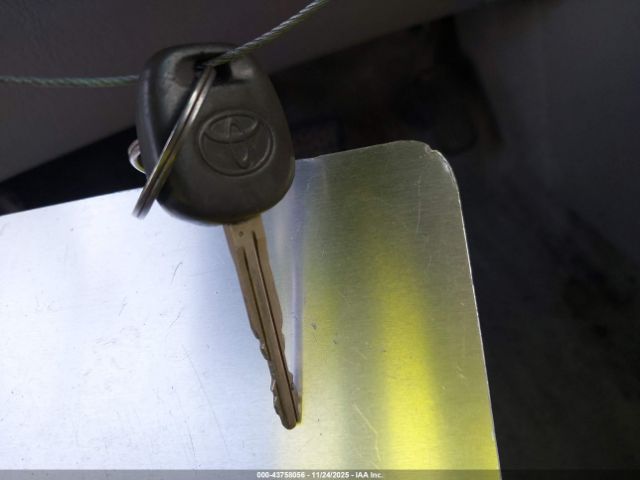 Toyota Highlander V6 Image 12