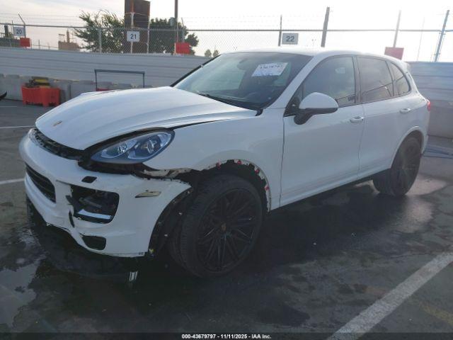 Porsche Cayenne Platinum Edition Image 17
