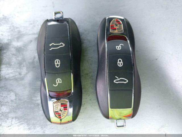 Porsche Cayenne Platinum Edition Image 13