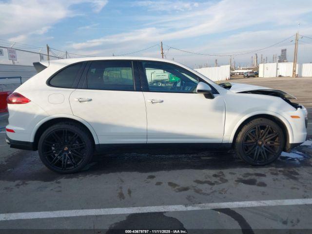 Porsche Cayenne Platinum Edition Image 9