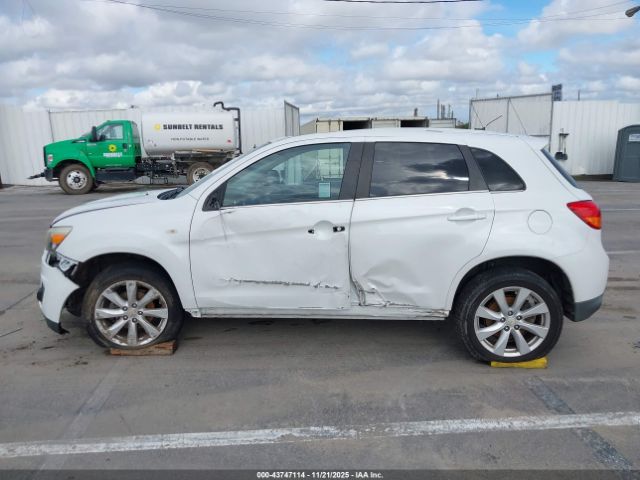 Mitsubishi Outlander Se Image 15