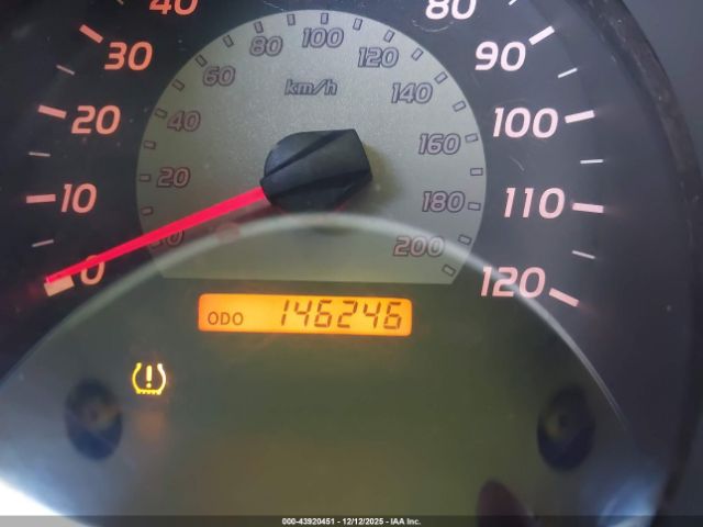 Toyota Tacoma Image 12