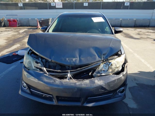 Toyota Camry Se V6 Image 2