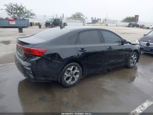 Kia Forte Lxs Image 4