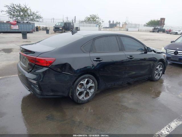Kia Forte Lxs Image 4