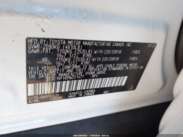 Toyota RAV4 Xle Premium Image 9