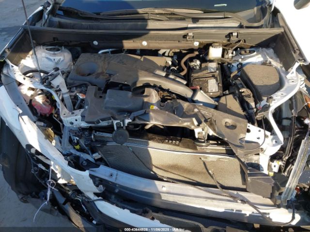 Toyota RAV4 Xle Premium Image 12