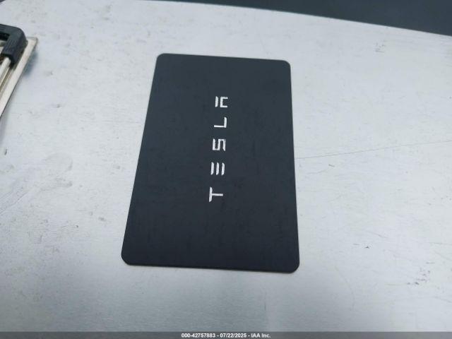 Tesla Model 3 Long Range Dual Motor All-wheel Drive Image 9