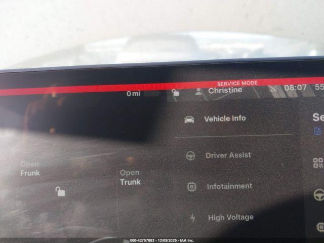 Tesla Model 3 Long Range Dual Motor All-wheel Drive Image 12