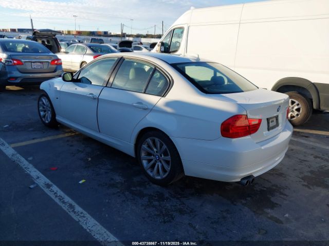 BMW 3 Series Image 9