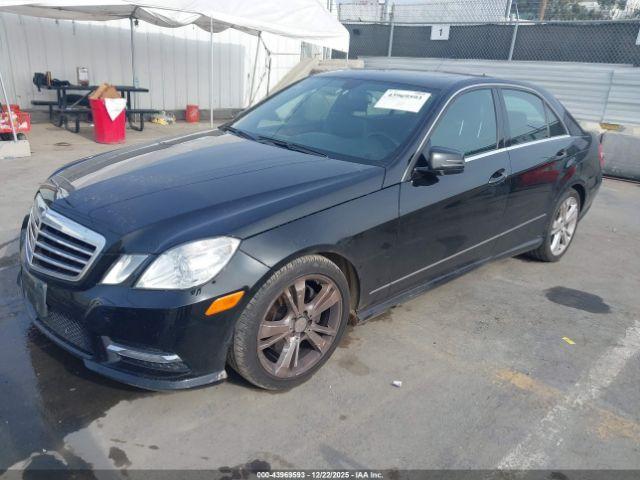 Mercedes-Benz E-Class Image 3